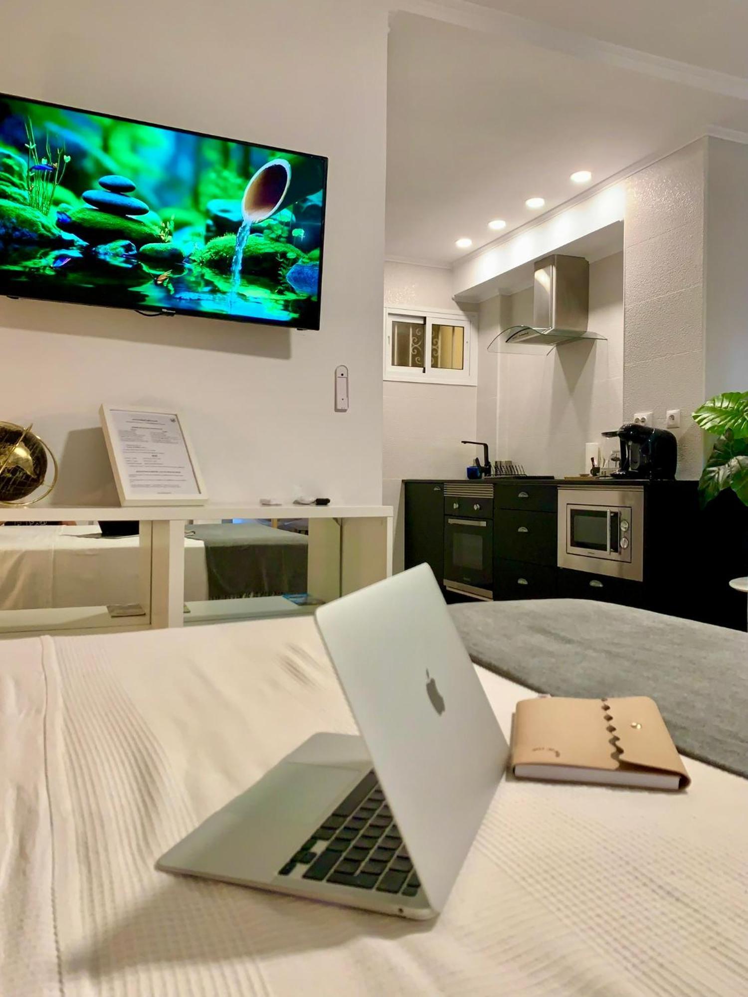 Ar Apartments - Central And Cozy Apartment In Benalmádena Eksteriør bilde