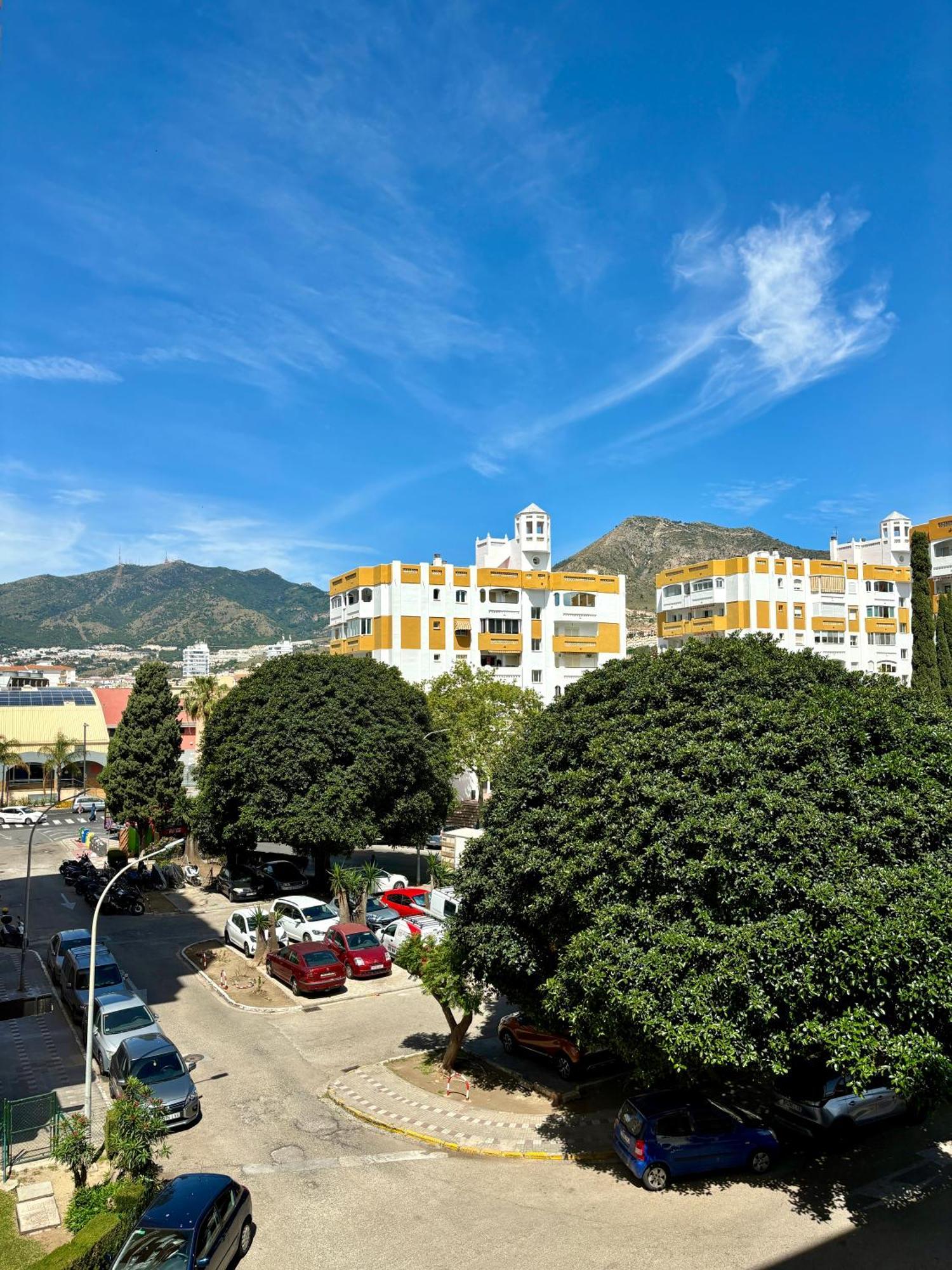 Ar Apartments - Central And Cozy Apartment In Benalmádena Eksteriør bilde