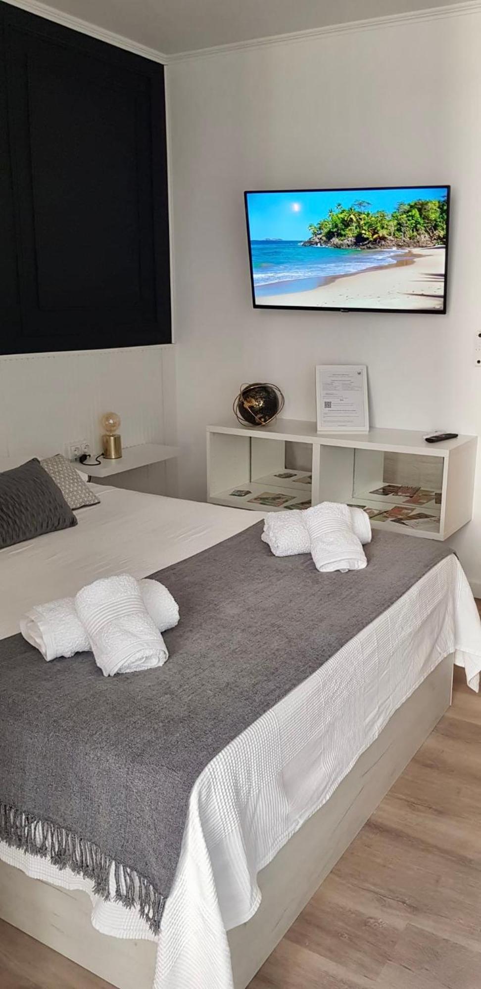 Ar Apartments - Central And Cozy Apartment In Benalmádena Eksteriør bilde