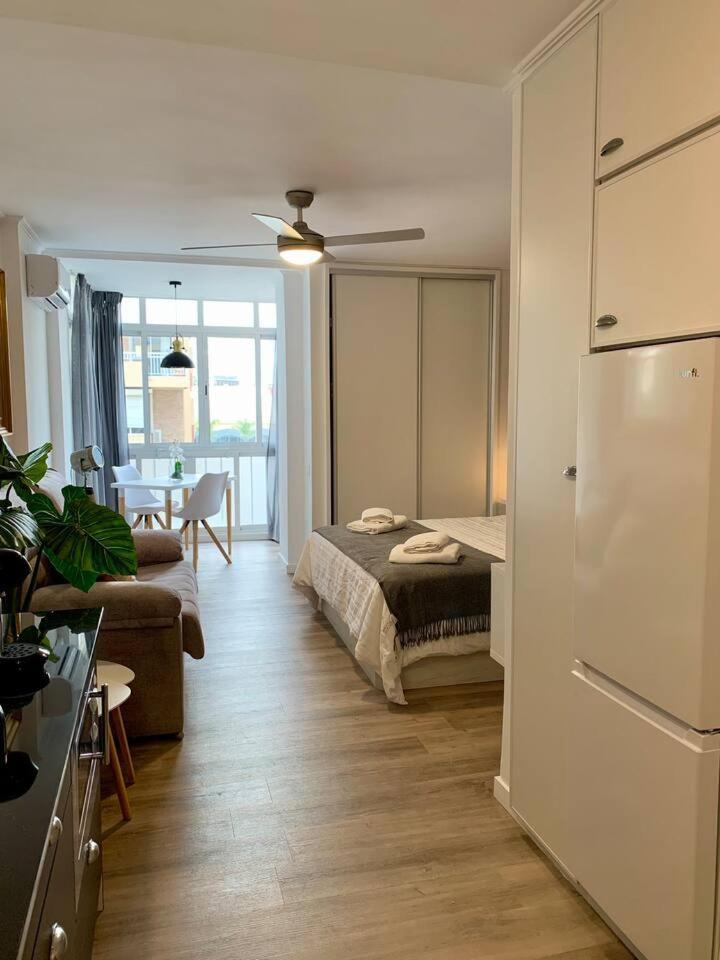 Ar Apartments - Central And Cozy Apartment In Benalmádena Eksteriør bilde